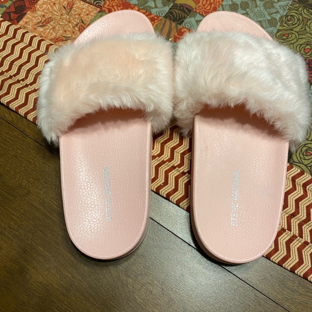 Steve Madden pale pink slides - Picture 3 of 7